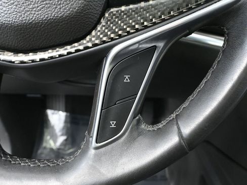 Used 2017 Cadillac XT5 Luxury image 32