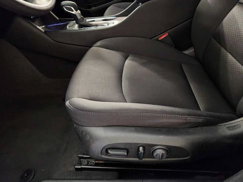 Used 2023 Chevrolet Malibu LT FWD image 25