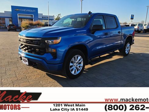 Certified 2023 Chevrolet Silverado 1500 Custom AWD/4WD image 1