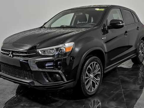 Used 2018 Mitsubishi Outlander Sport ES FWD image 5