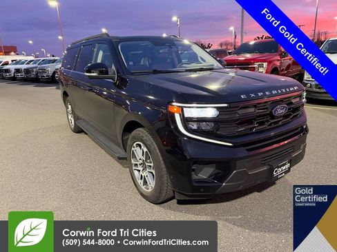 Used 2025 Ford Expedition Max Active image 1