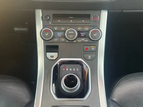 Used 2016 Land Rover Range Rover Evoque SE image 27