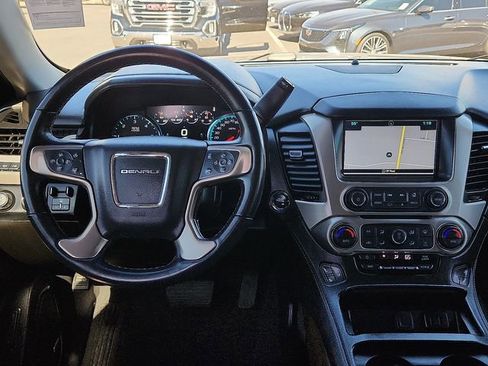 Used 2019 GMC Yukon Denali w/ Denali Ultimate Package image 12
