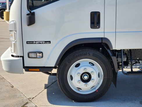 New 2026 Isuzu NPR image 6