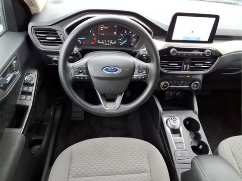Used 2020 Ford Escape SE FWD image 18