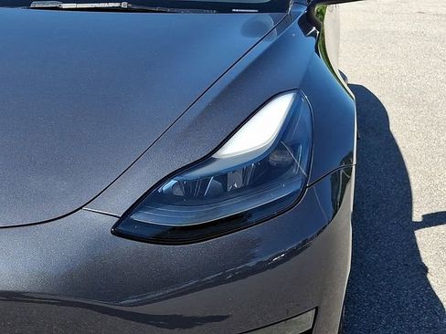 Used 2023 Tesla Model 3 Standard Range RWD image 11