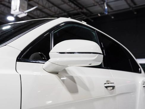 Used 2019 Bentley Bentayga AWD/4WD image 9
