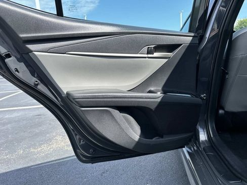 Used 2025 Toyota Camry SE FWD image 13