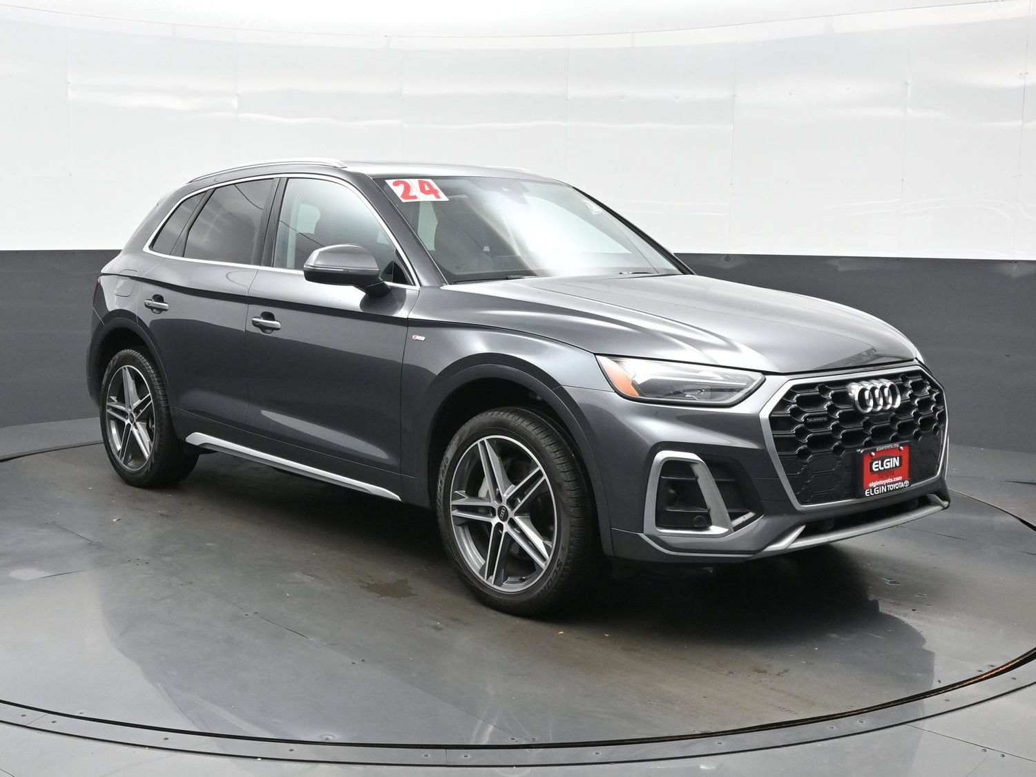Used 2024 Audi Q5 e Premium Plus AWD/4WD image 8