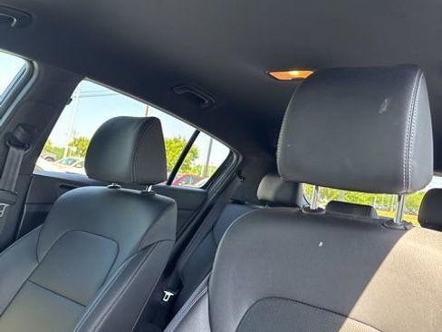 Used 2020 Kia Sportage S FWD image 6