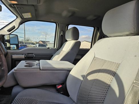 Used 2015 Ford F250 XLT image 6