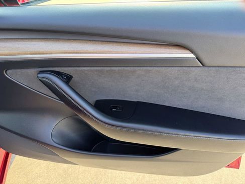 Used 2021 Tesla Model 3 Performance AWD/4WD image 9