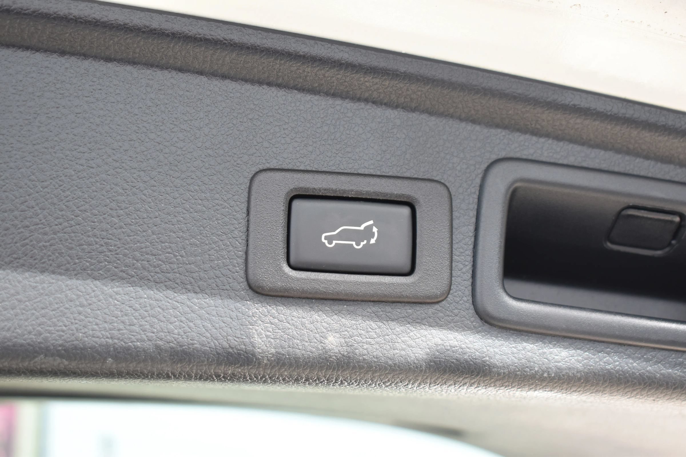 Used 2015 Subaru Forester 2.0XT Touring AWD/4WD image 35