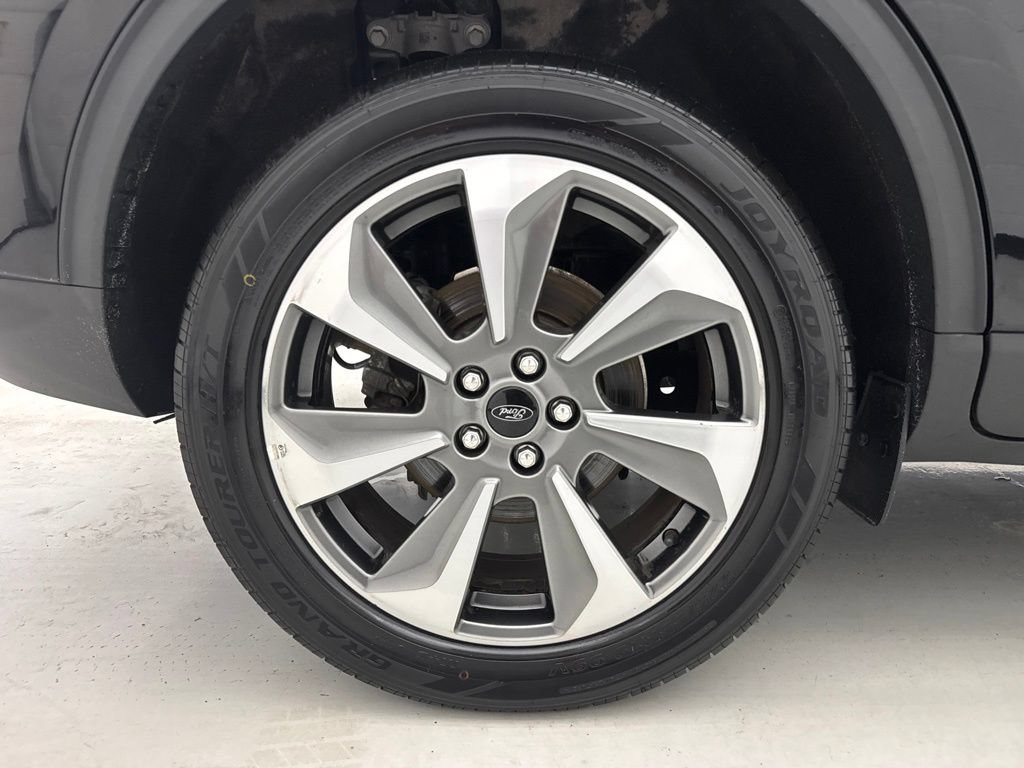 Used 2024 Ford Escape Platinum AWD/4WD image 10
