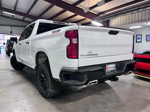 Used 2020 Chevrolet Silverado 1500 LT Trail Boss w/ Convenience Package AWD/4WD image 5