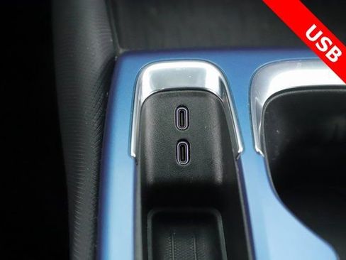 Used 2025 Chevrolet Equinox EV LT w/ Convenience Package image 23