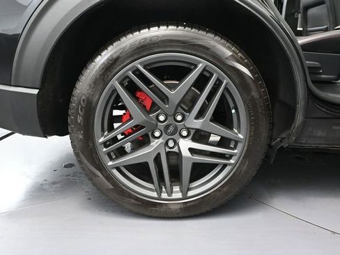 Used 2025 Ford Explorer ST image 14