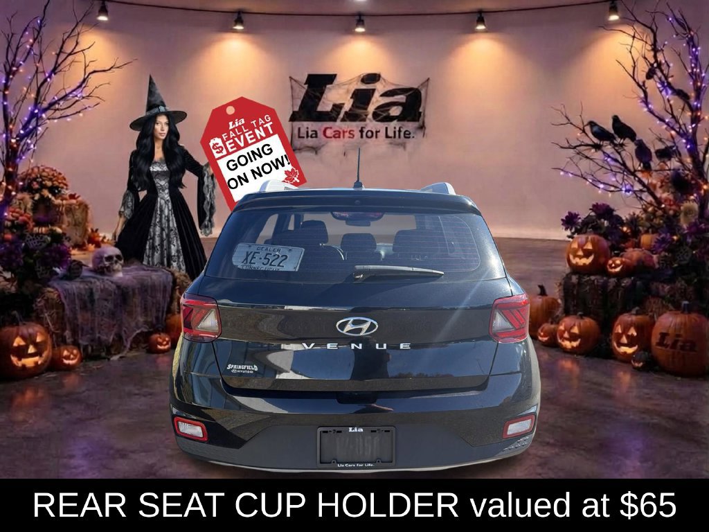Used 2024 Hyundai Venue SEL FWD image 6