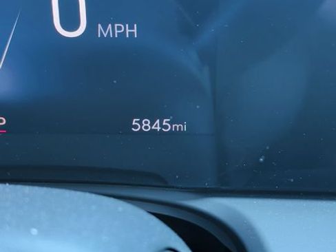 Used 2024 Buick Encore GX Preferred AWD/4WD image 16