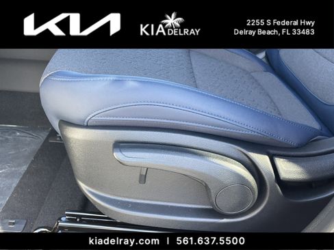 New 2025 Kia Seltos S image 18