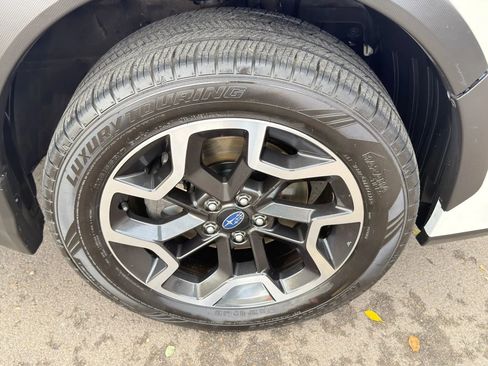 Used 2016 Subaru Crosstrek 2.0i Limited image 9