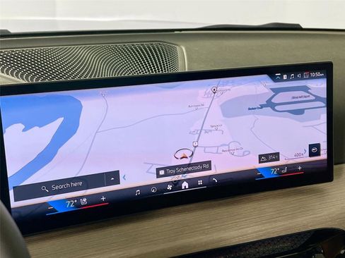 Used 2025 BMW 330i xDrive Sedan w/ Premium Package image 14