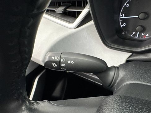 Certified 2025 Toyota Corolla SE FWD image 20