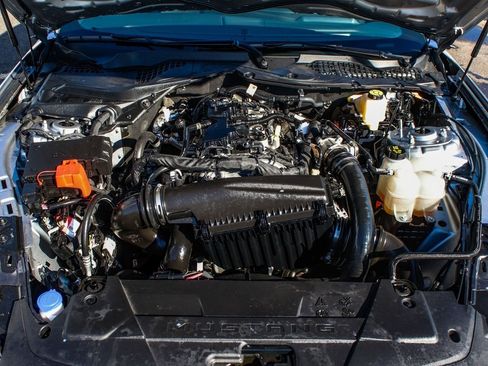 Used 2025 Ford Mustang Premium image 37