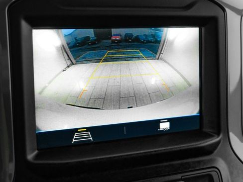 Used 2019 Chevrolet Silverado 1500 Custom w/ Custom Value Package image 19