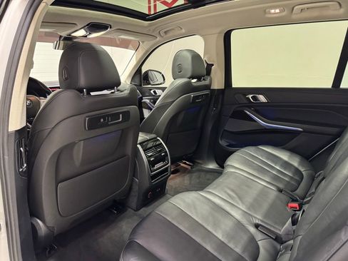 Used 2020 BMW X7 xDrive40i w/ Cold Weather Package image 29