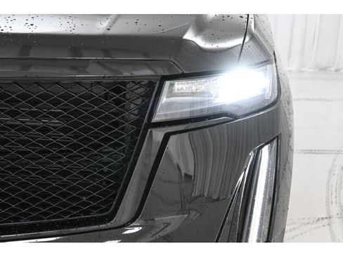Used 2023 Cadillac Escalade Sport Platinum w/ LPO, ONYX Package AWD/4WD image 29