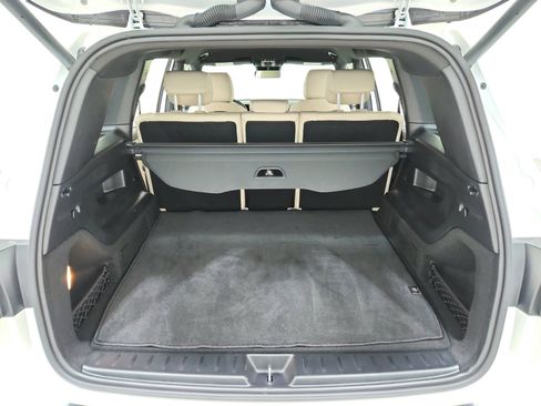 Certified 2025 Mercedes-Benz GLB 250 4MATIC w/ Exclusive Package image 27