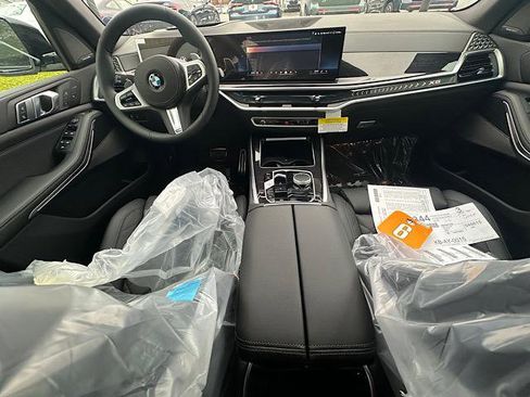 New 2026 BMW X5 xDrive40i w/ M Sport Package image 6