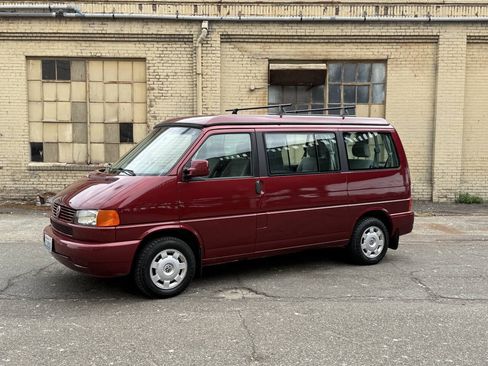 Used 1999 Volkswagen Eurovan MV FWD image 4