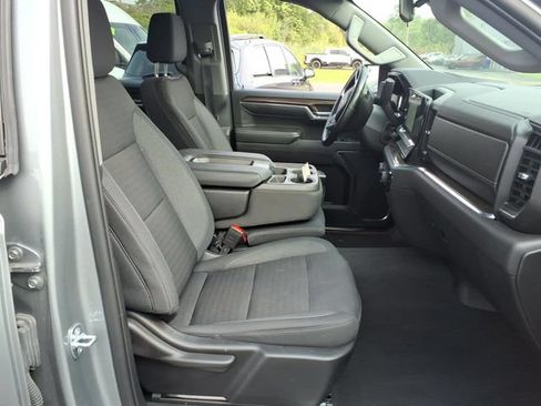 Used 2023 Chevrolet Silverado 1500 LT AWD/4WD image 10