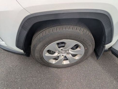 Used 2019 Toyota RAV4 LE w/ All Weather Liner Package AWD/4WD image 23