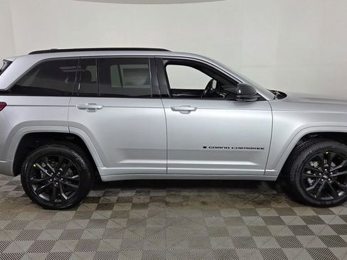 New 2026 Jeep Grand Cherokee Limited Reserve image 8
