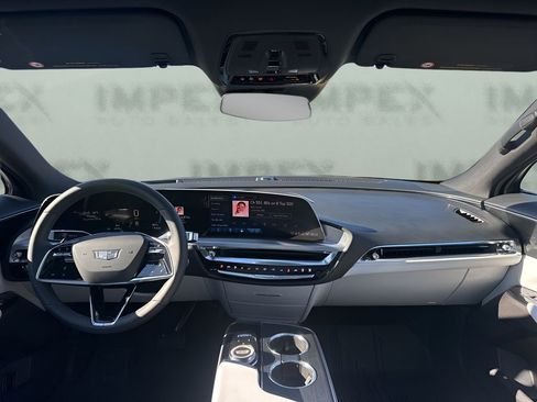 Used 2024 Cadillac Lyriq Luxury w/ LPO, Floor Liner Package image 13