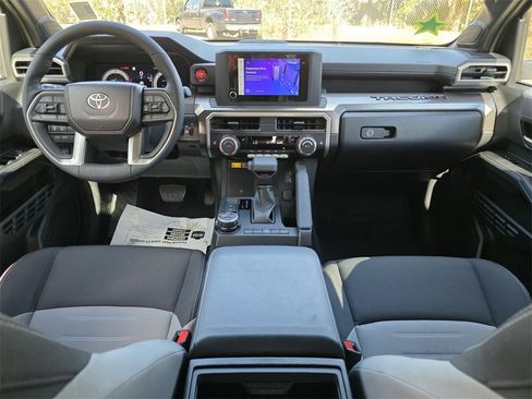 Certified 2025 Toyota Tacoma TRD Off-Road image 5