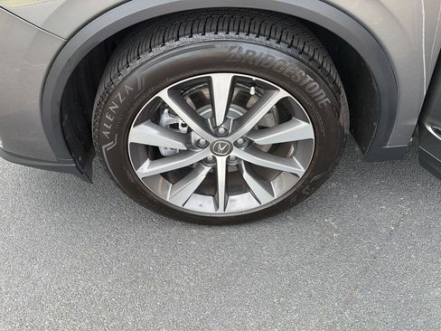 Used 2025 Acura MDX FWD w/ Technology Package image 39