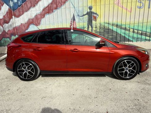 Used 2018 Ford Focus SEL image 3