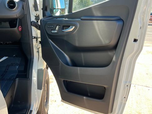 New 2026 Mercedes-Benz Sprinter 2500 image 21
