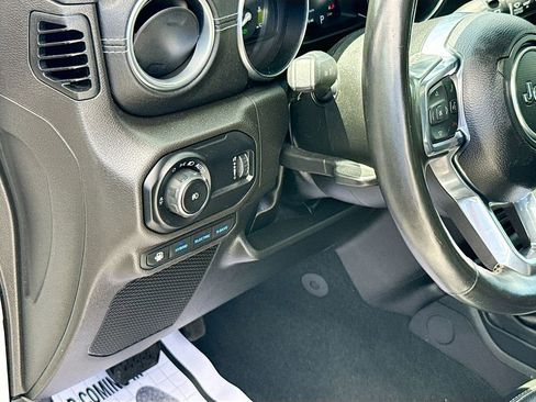 Used 2023 Jeep Wrangler Unlimited Sahara w/ Cold Weather Group AWD/4WD image 11