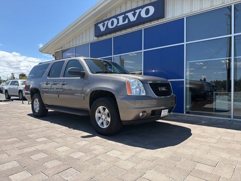 Used 2014 GMC Yukon XL SLT AWD/4WD image 1