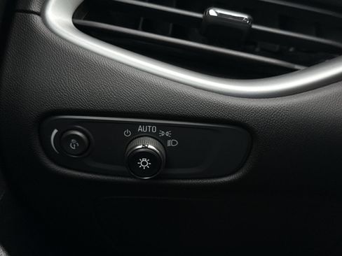 Used 2024 Chevrolet Malibu LT FWD image 22