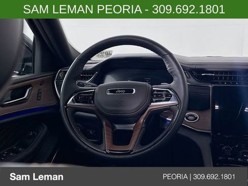 New 2025 Jeep Grand Cherokee Summit w/ Obsidian Package image 11