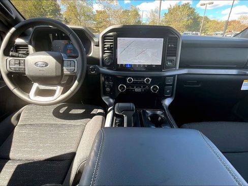 New 2025 Ford F150 XLT w/ Equipment Group 302A MID image 5