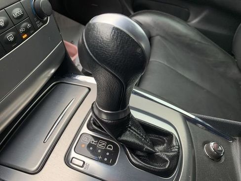 Used 2011 INFINITI G37 Journey w/ Sport Pkg - RWD image 24