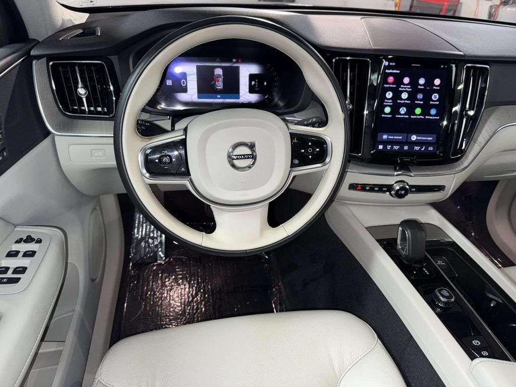 Used 2023 Volvo XC60 B5 Plus w/ Protection Package Premier AWD/4WD image 4