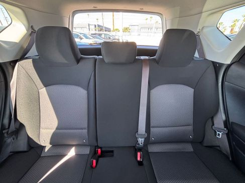 Used 2025 Kia Soul LX w/ LX Technology Package FWD image 37